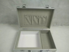 silver aluminum sorage case